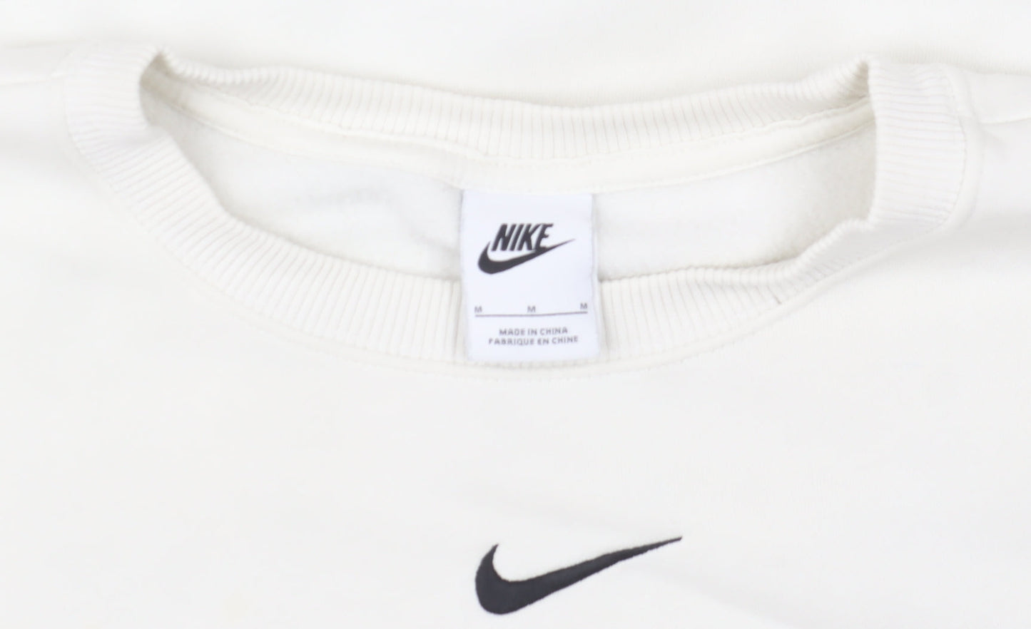 Nike Men’s Ivory Pullover Crew Neck Sweatshirt M Fleece Logo