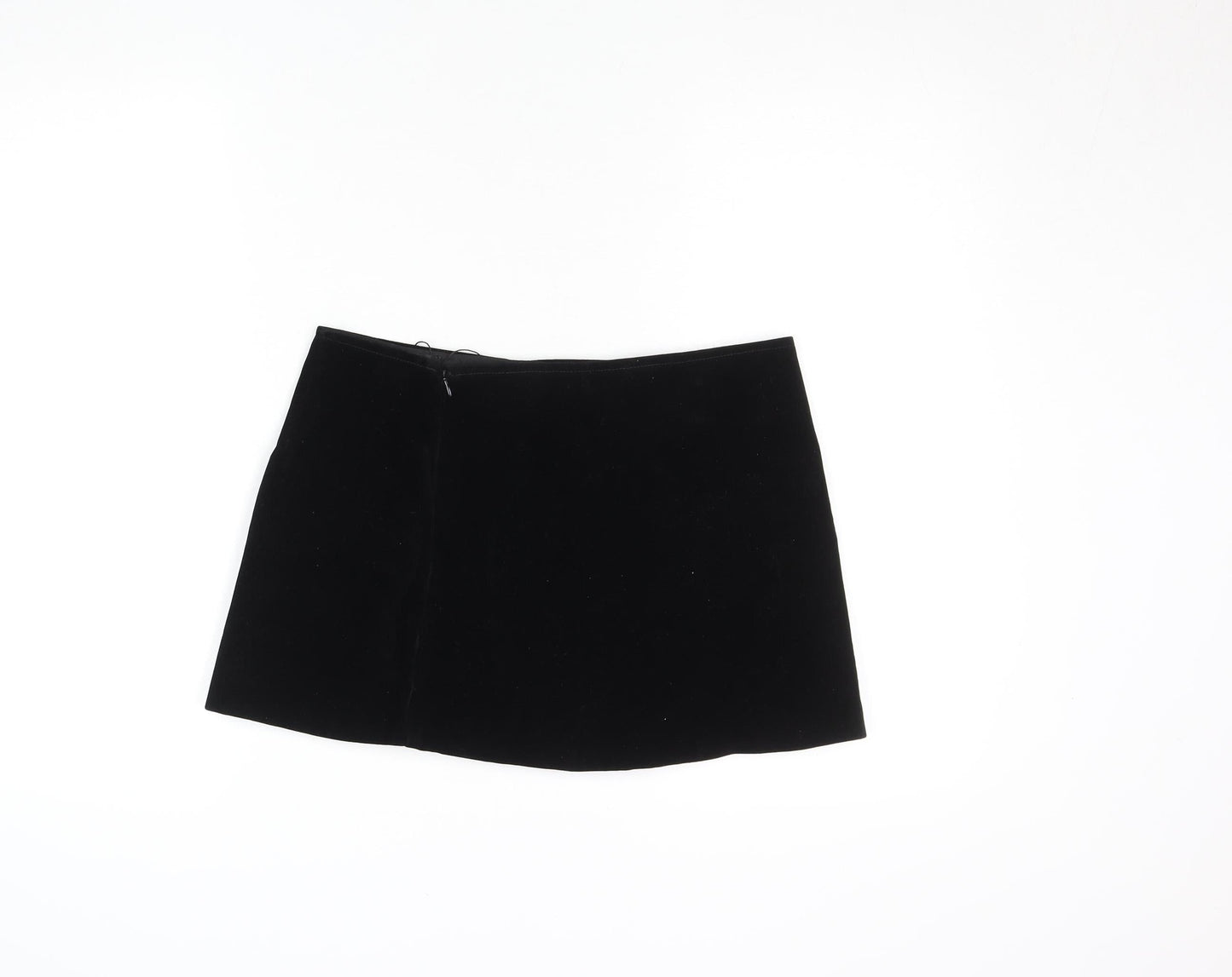 PrettyLittleThing Women Black Size 10 Mini Velvet Skirt