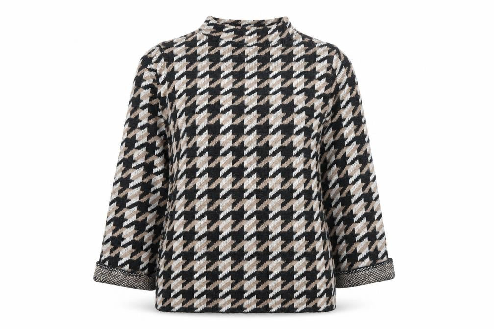 Front view of BPC Selection Women Black Beige Knit Jumper, size M, Houndstooth Pattern