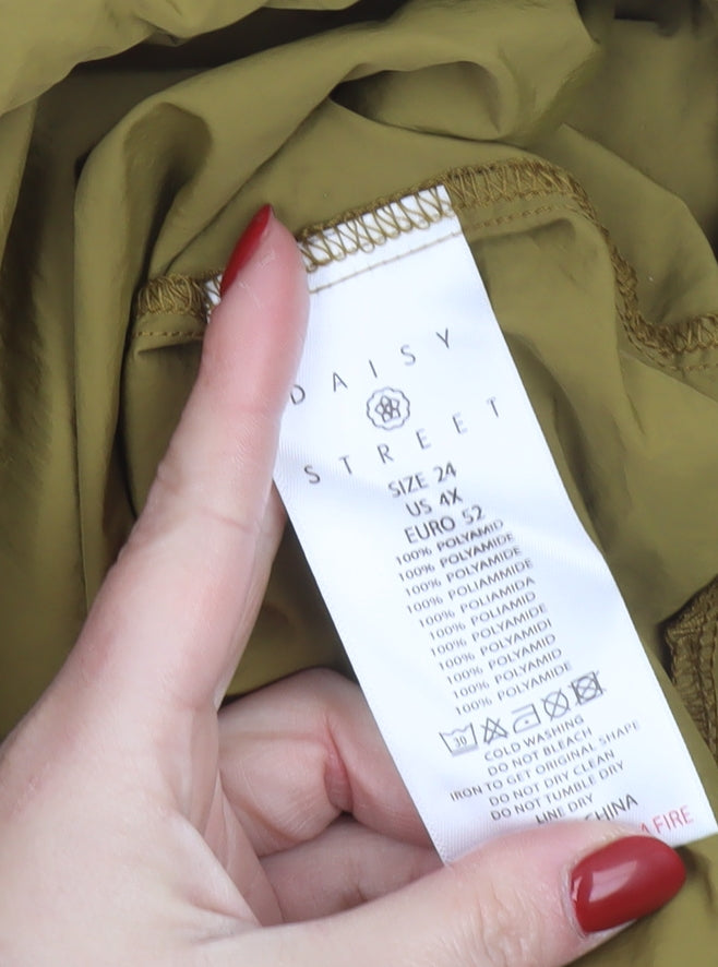 Daisy Street Women’s Brown Plus Size 24 Cargo Trousers Lightweight Polyamide