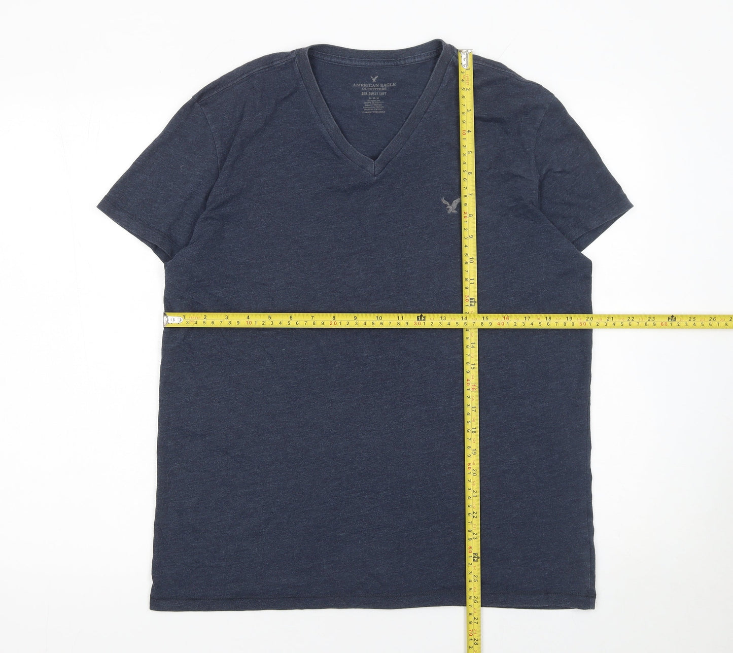 American Eagle Outfitters Men's Blue V-Neck Classic Fit T-Shirt M