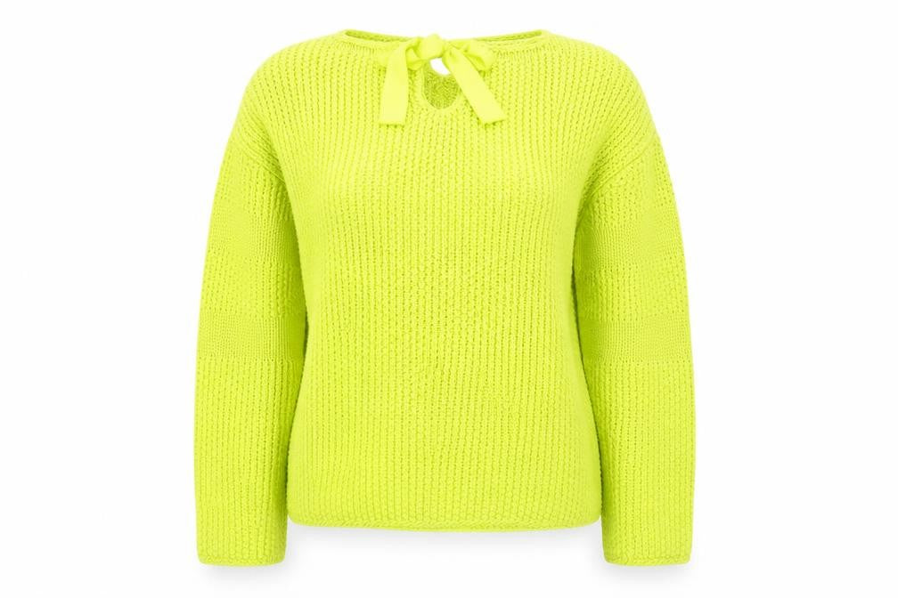 Front view of Oui women’s green chunky knit bow back jumper, size UK 14