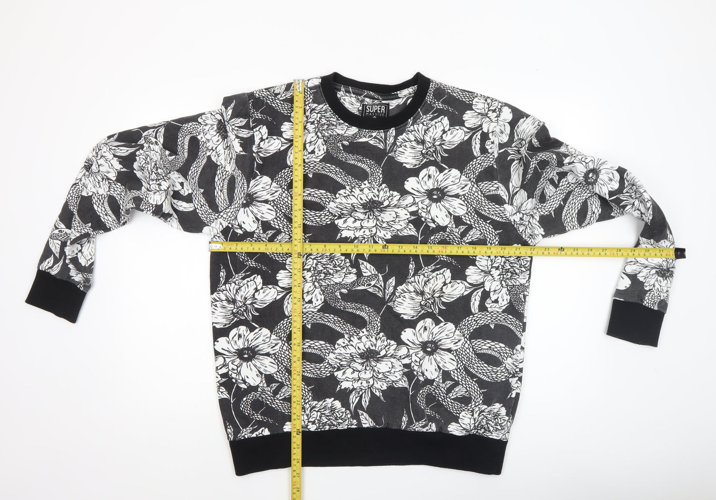 Super Massive Men's Black Floral Snake Print Sweatshirt Medium
