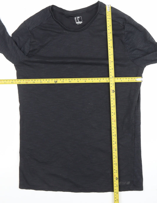 Decathlon Women's Black Long Sleeve Athletic Training Top M