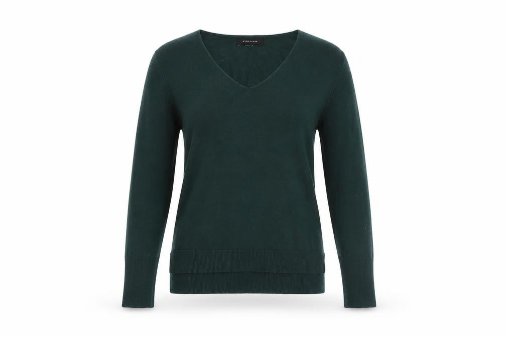 Front view of Atmosphere Women's Green V-Neck Long Sleeve Knit Jumper, size 6