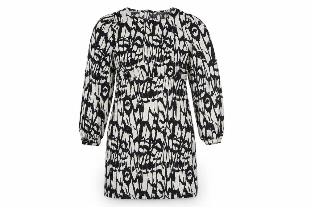 Front view of Only Women’s Black Geometric Shift Dress XL Long Sleeve