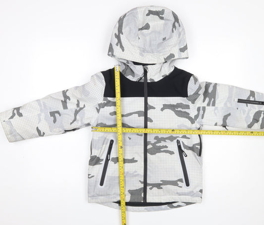 Marks and Spencer Boys Grey Camouflage Hooded Puffer Jacket 7-8 Years