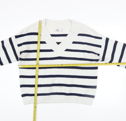 Hollister Women’s White Navy Striped V-Neck Knit Jumper Size S