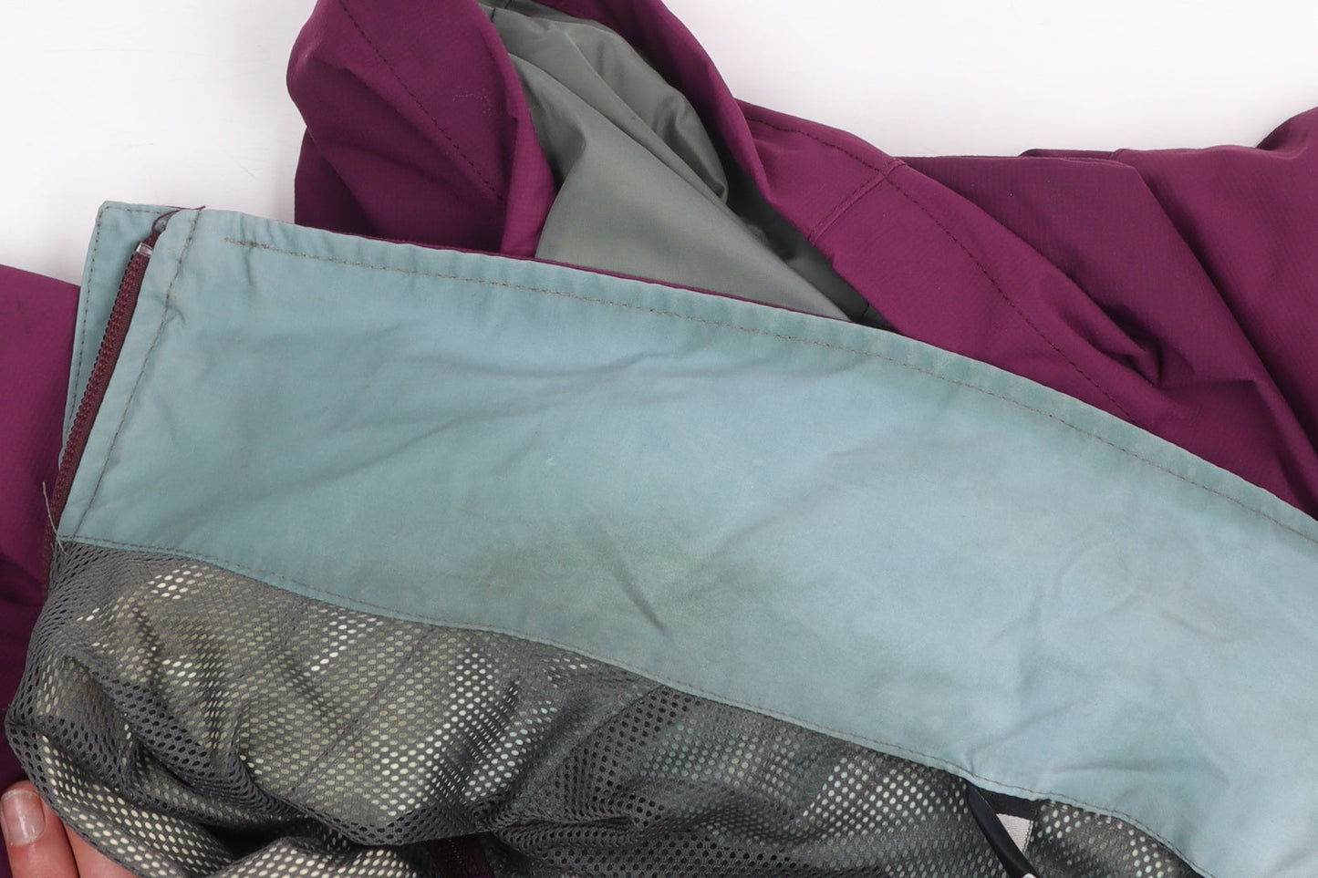 Berghaus Women's Purple Waterproof Hooded Rain Jacket Size 16