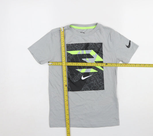 Nike Boys Grey Graphic Print Sports T-Shirt Size 8-10 Years