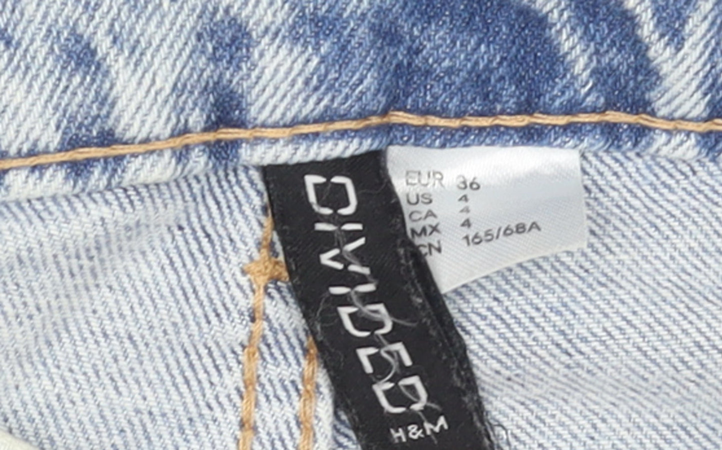H&M Women’s Blue Distressed High Rise Mom Jeans Size 8