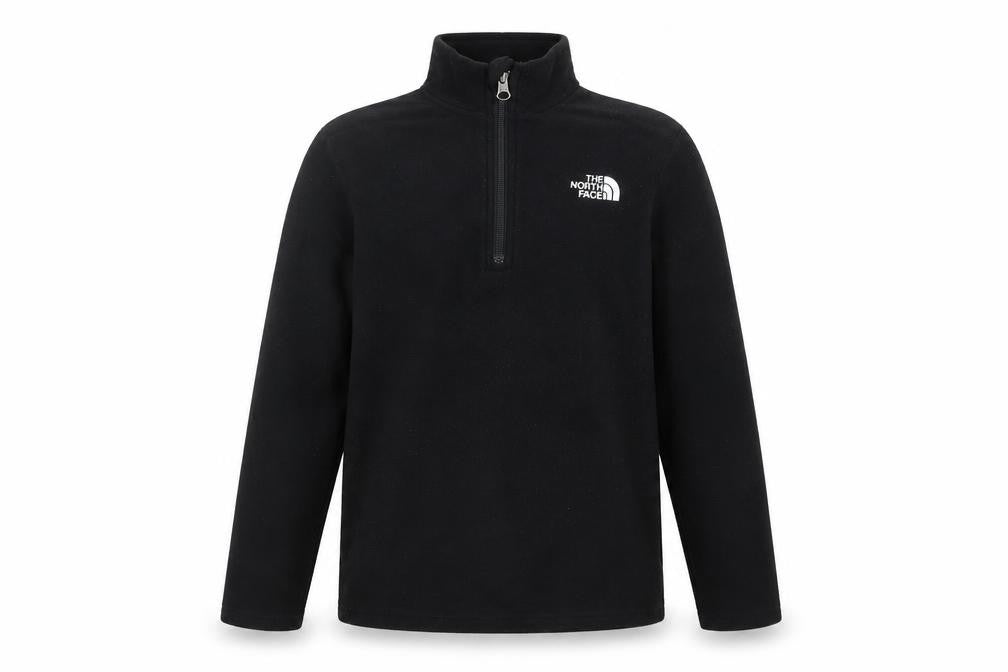 Front view of The North Face boys’ black fleece 1/4 zip pullover sweatshirt, size M