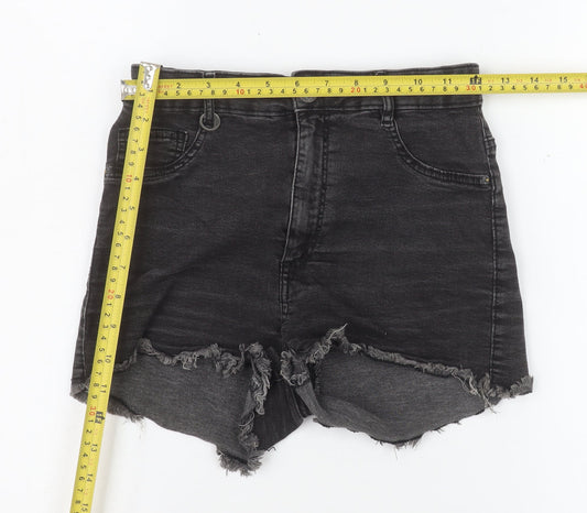 Bershka Women Black Size 8 High-Waisted Cut-Off Denim Shorts