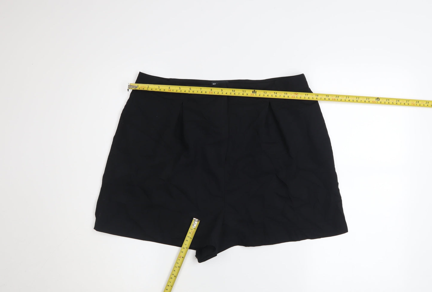 ASOS DESIGN Women Black Size 16 High Rise Pleated Chino Shorts