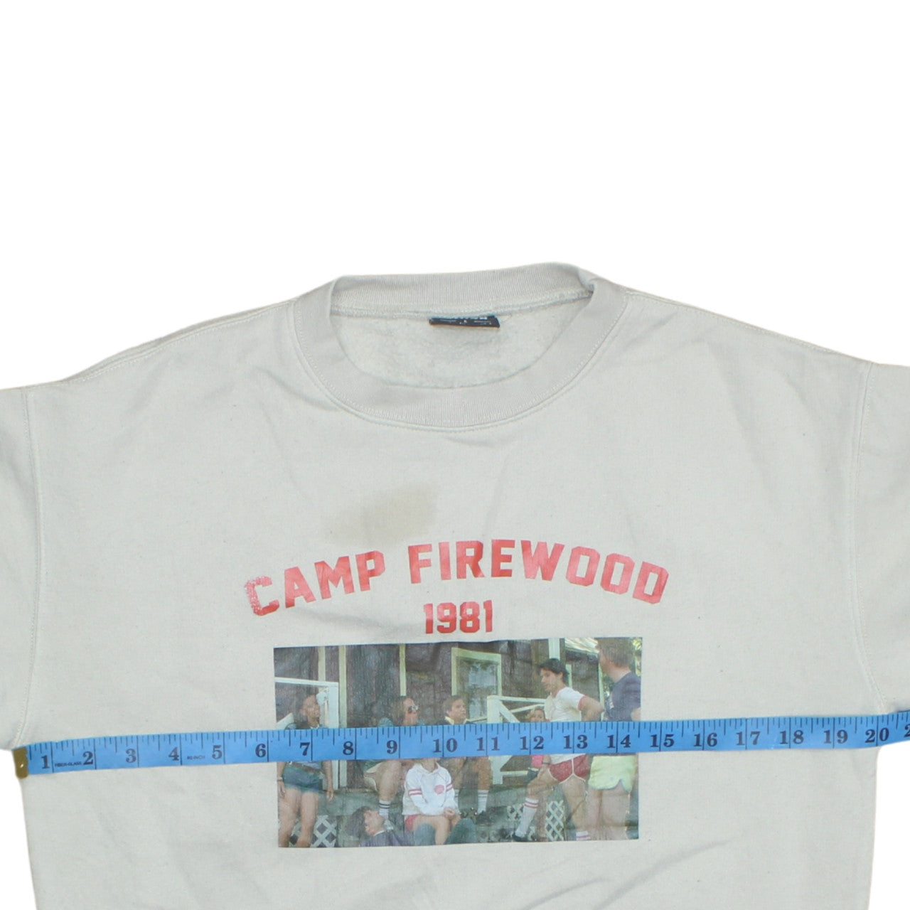 Minga London Unisex White Camp Firewood 1981 Graphic Sweatshirt S