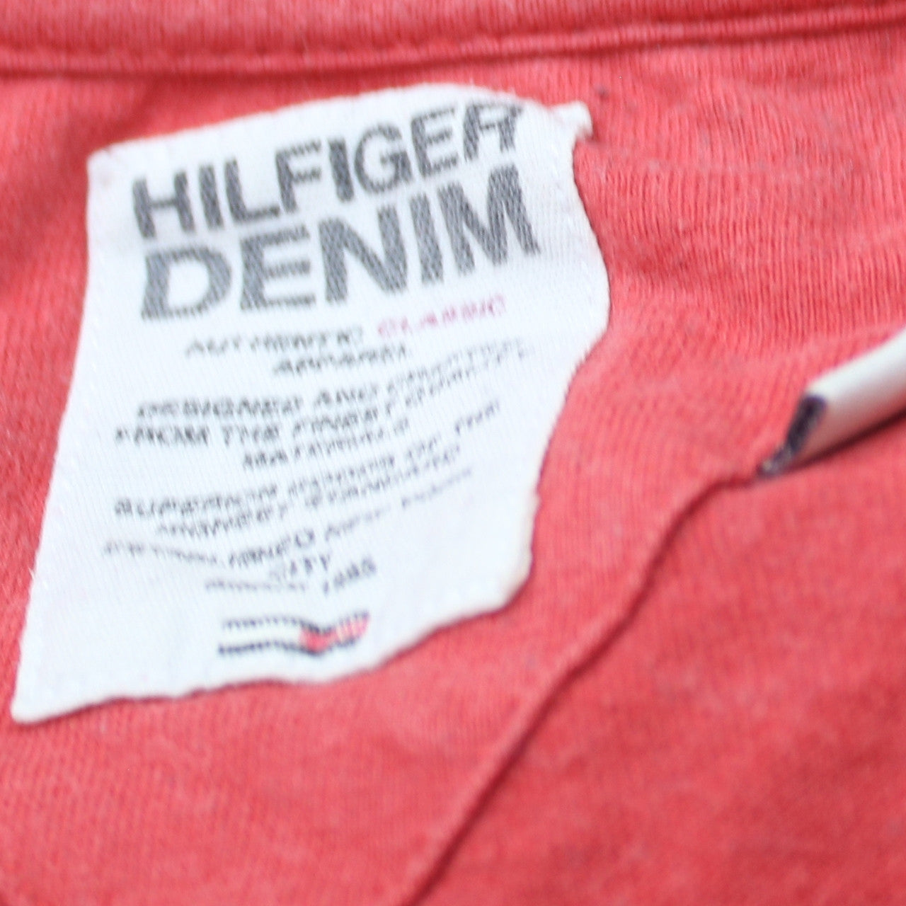 Tommy Hilfiger Denim Men's Red Graphic T-Shirt Size M Crew Neck