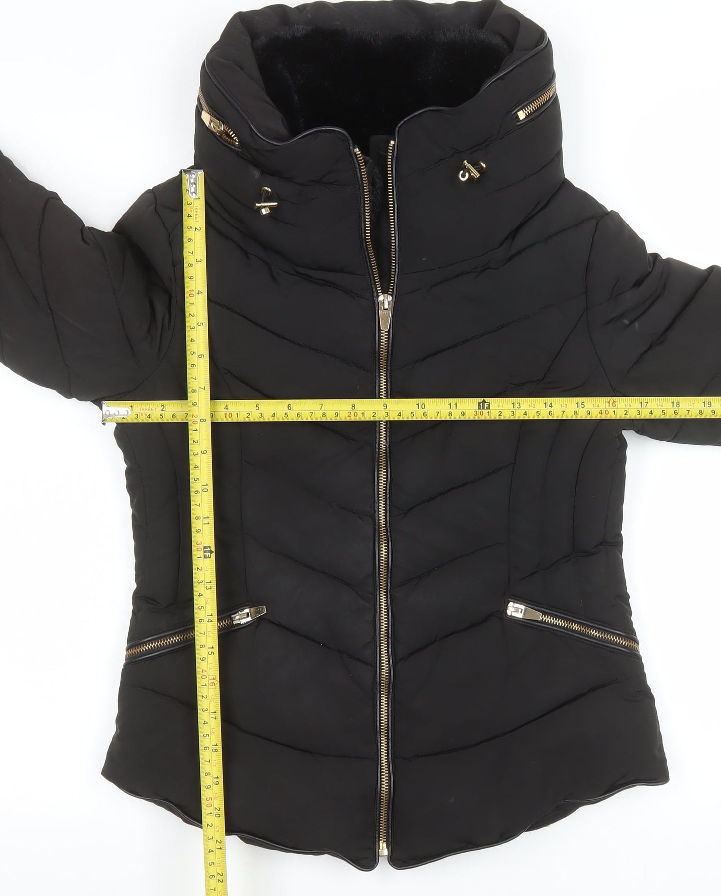 Zara Women’s Black Puffer Jacket Size S Quilted Short Coat