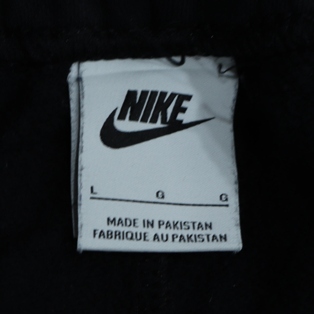 Nike Men's Black Fleece Sweatpants L Regular Fit Casual Tapered