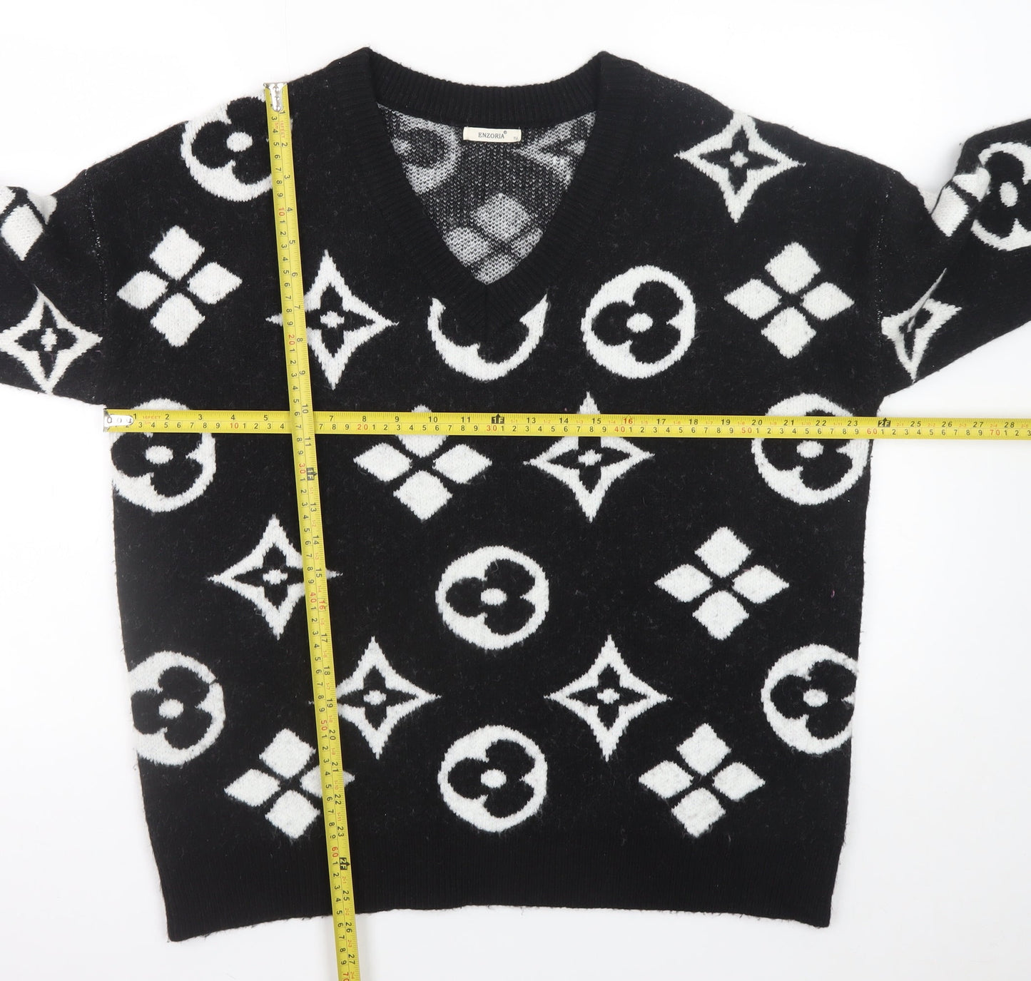 Enzoria Women’s Black V-Neck Geometric Knit Jumper One Size