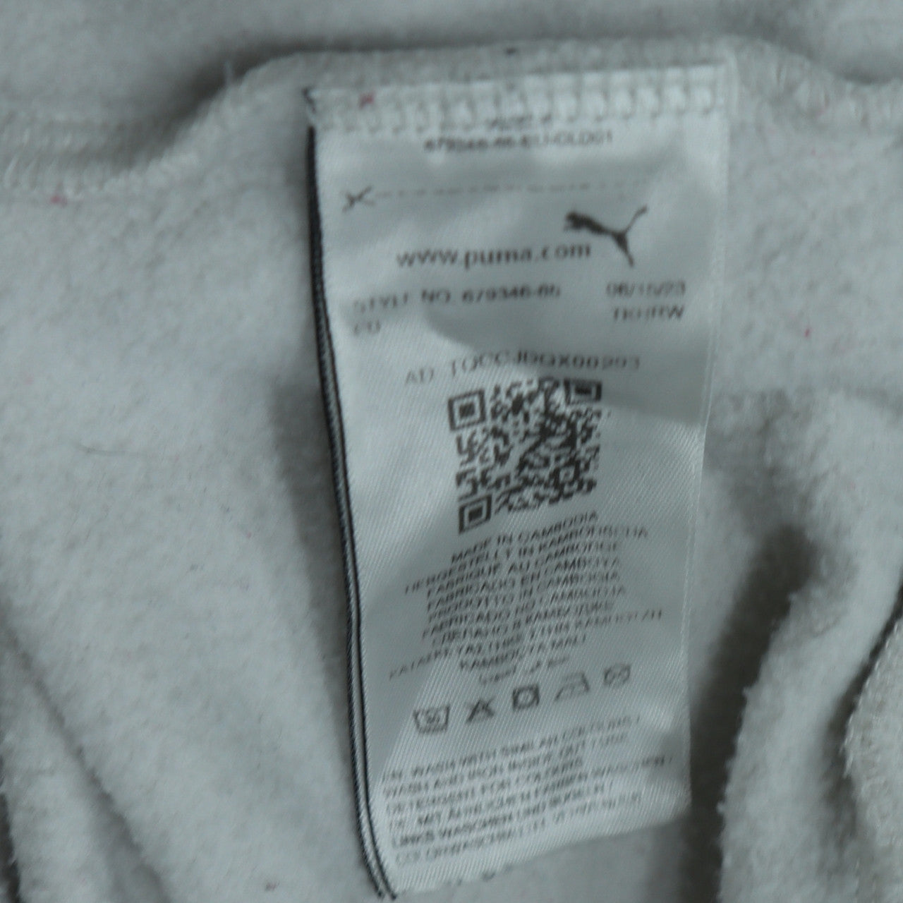 Puma Women's White Pullover Hoodie Size M Logo Fleece Sweatshirt