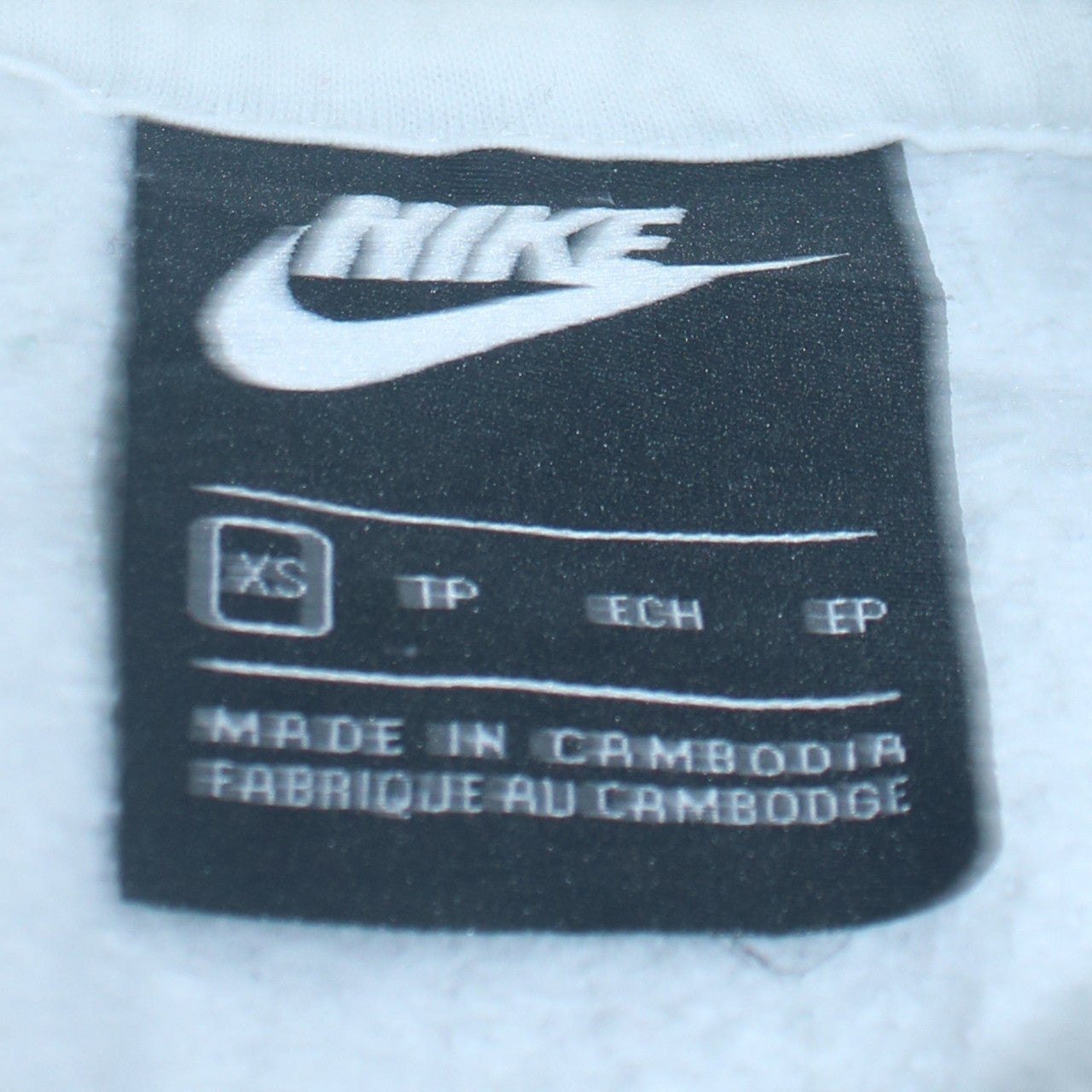 Nike Men's White XS Pullover Hoodie with Logo Print