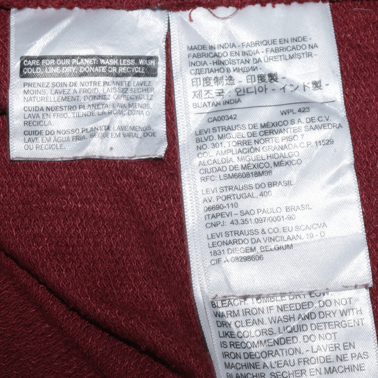 Levi's Men's Red Pullover Hoodie Small Classic Logo Cotton Blend