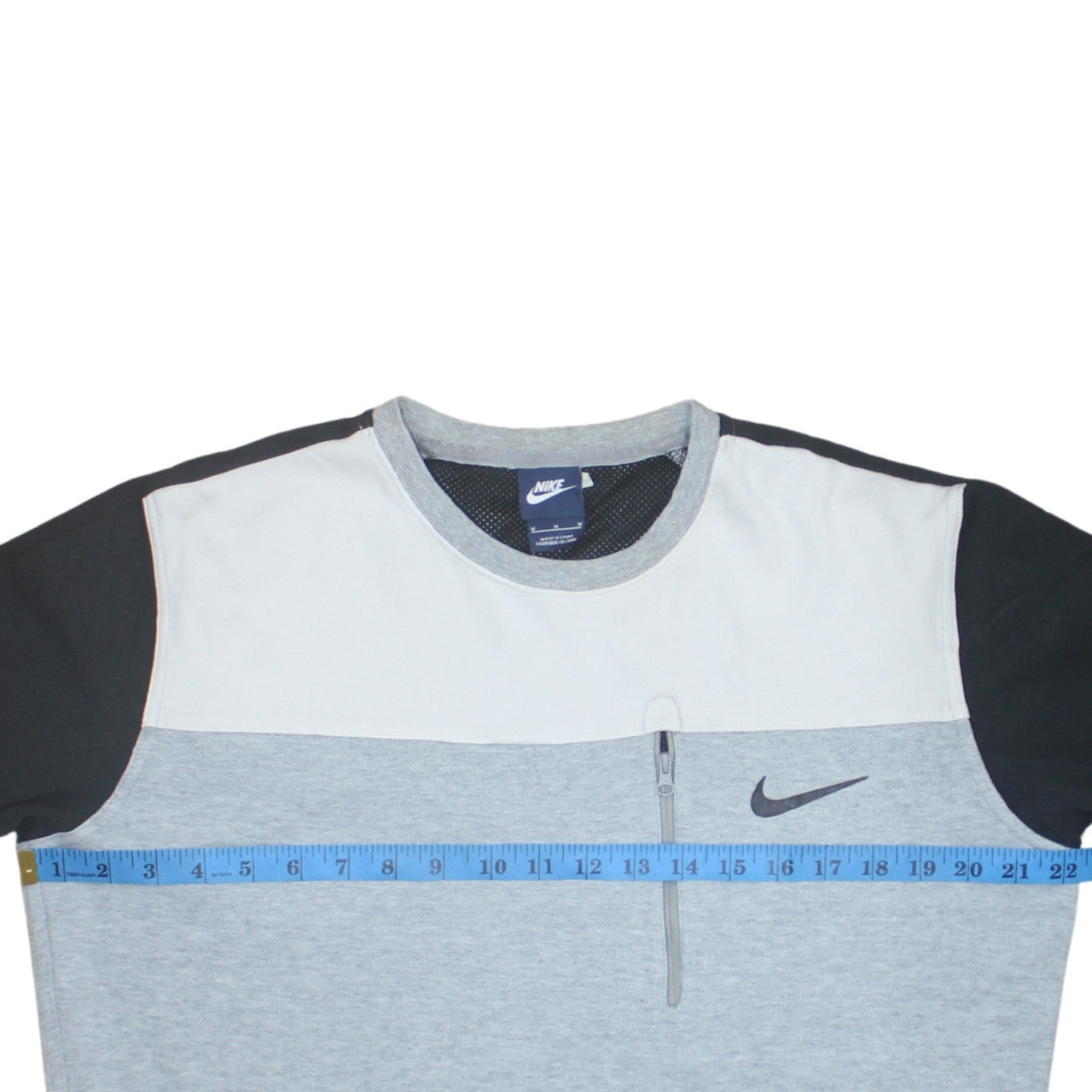 Nike Men's Grey Crew Neck Pullover Sweatshirt Medium