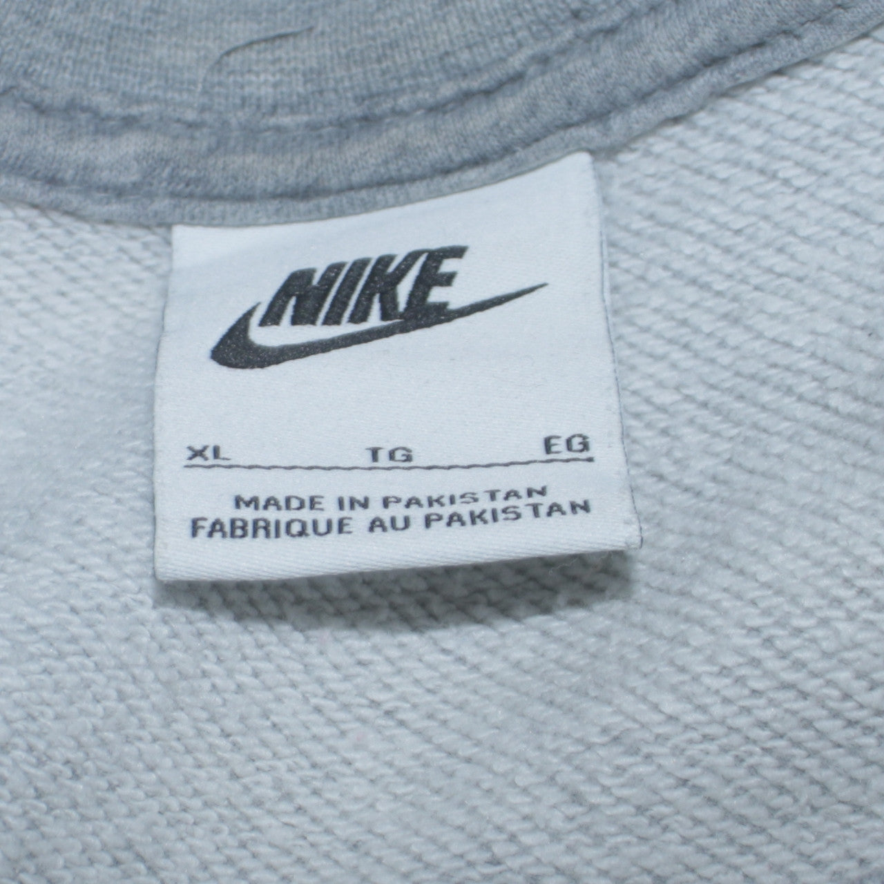 Nike Women’s Grey XL Pullover Crew Neck Sweatshirt