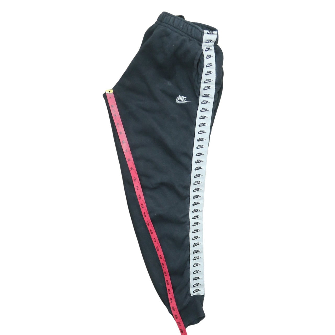 Nike Men’s Black Fleece Joggers Small Regular Fit Logo Tapered