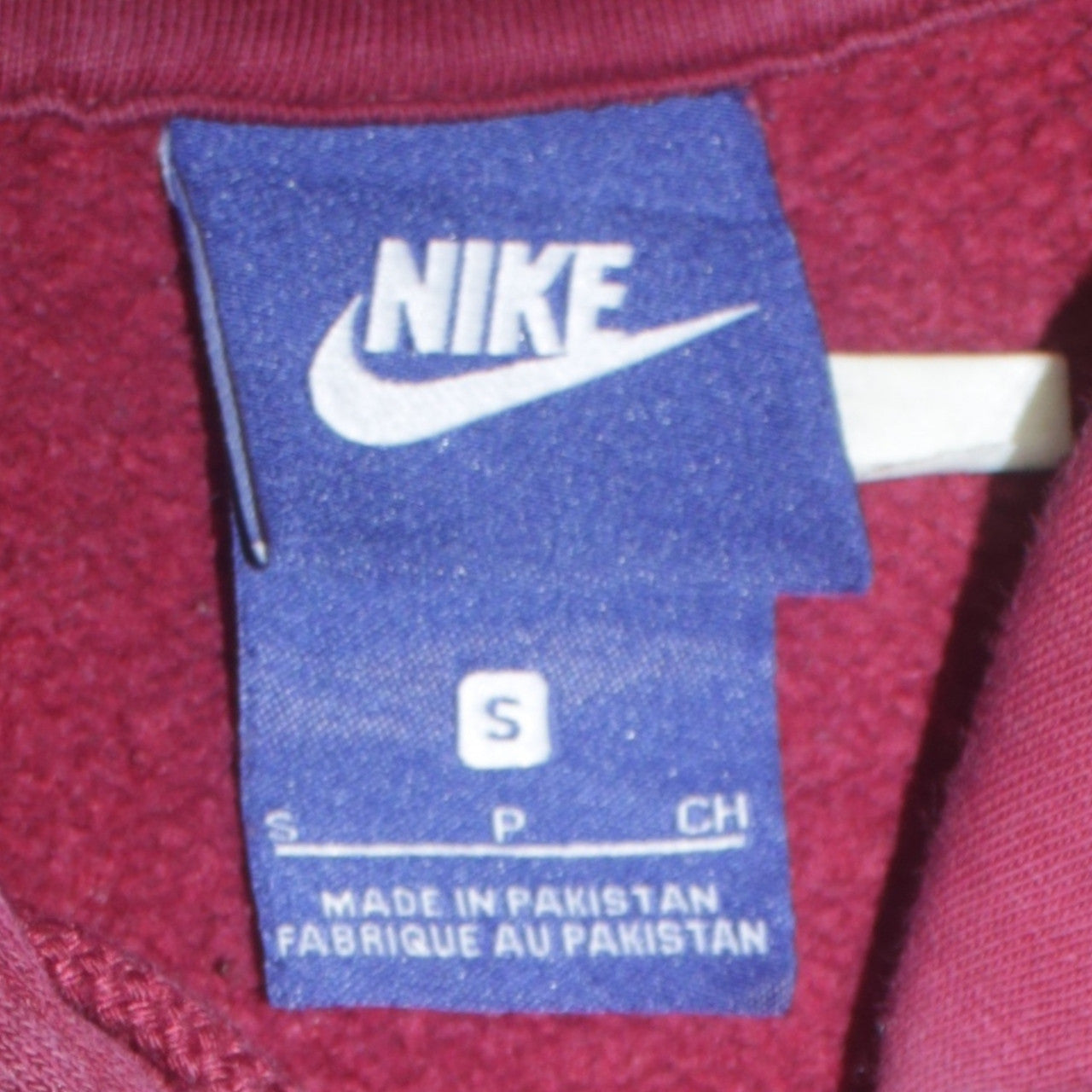 Nike Men's Red Pullover Hoodie Small Logo Fleece Sweatshirt