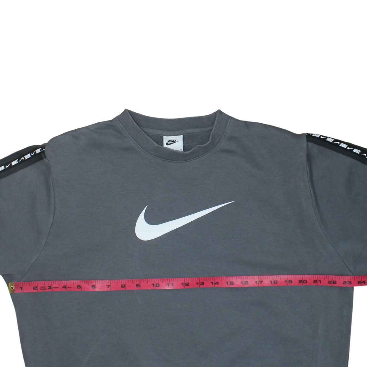 Nike Men’s Grey Logo Pullover Sweatshirt M Crew Neck Sportswear
