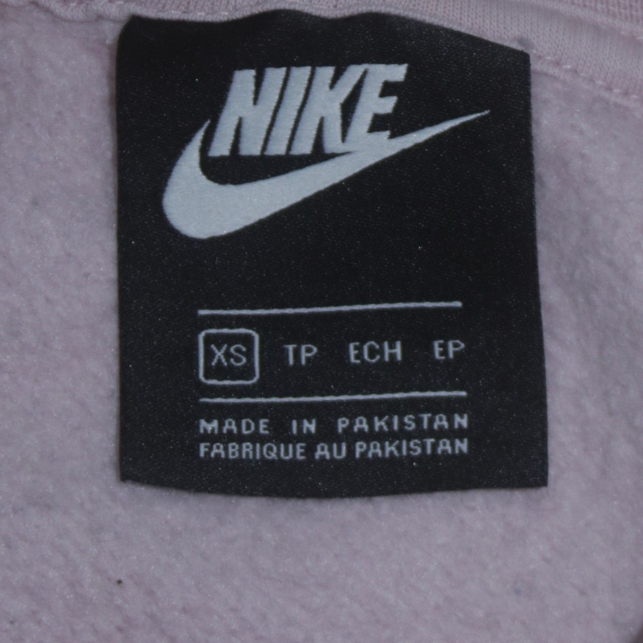Nike Women's Lilac Crew Neck Pullover Sweatshirt XS