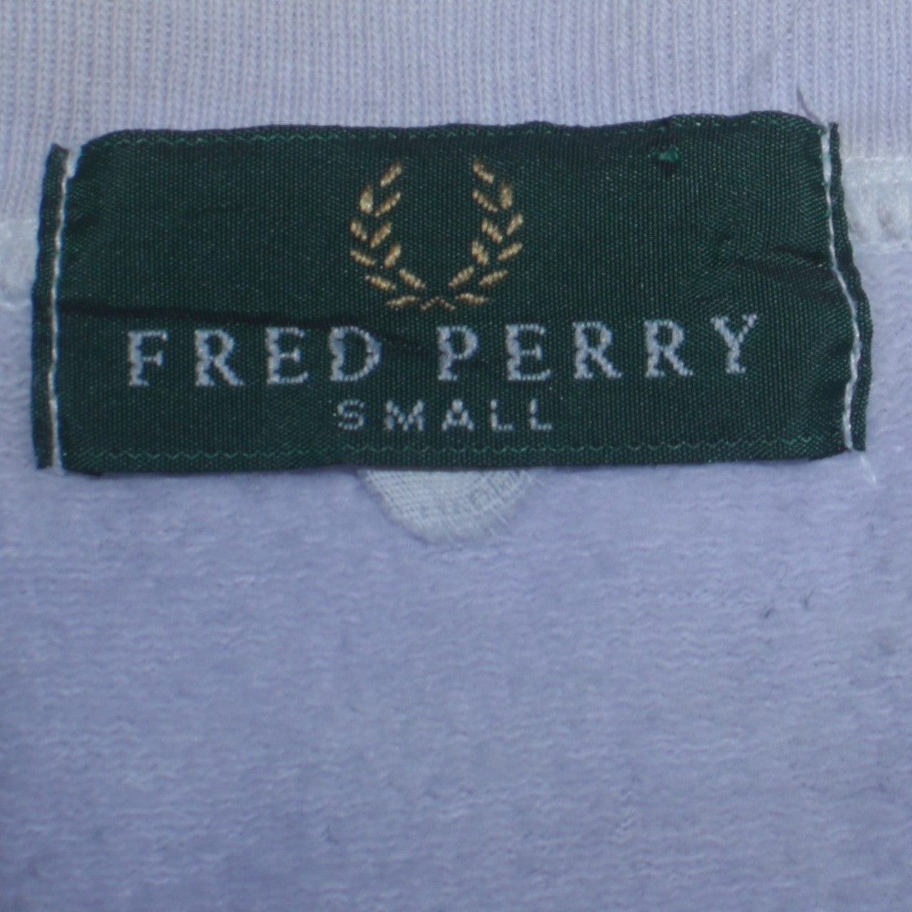 Fred Perry Men's White V-Neck Retro Sweatshirt Small