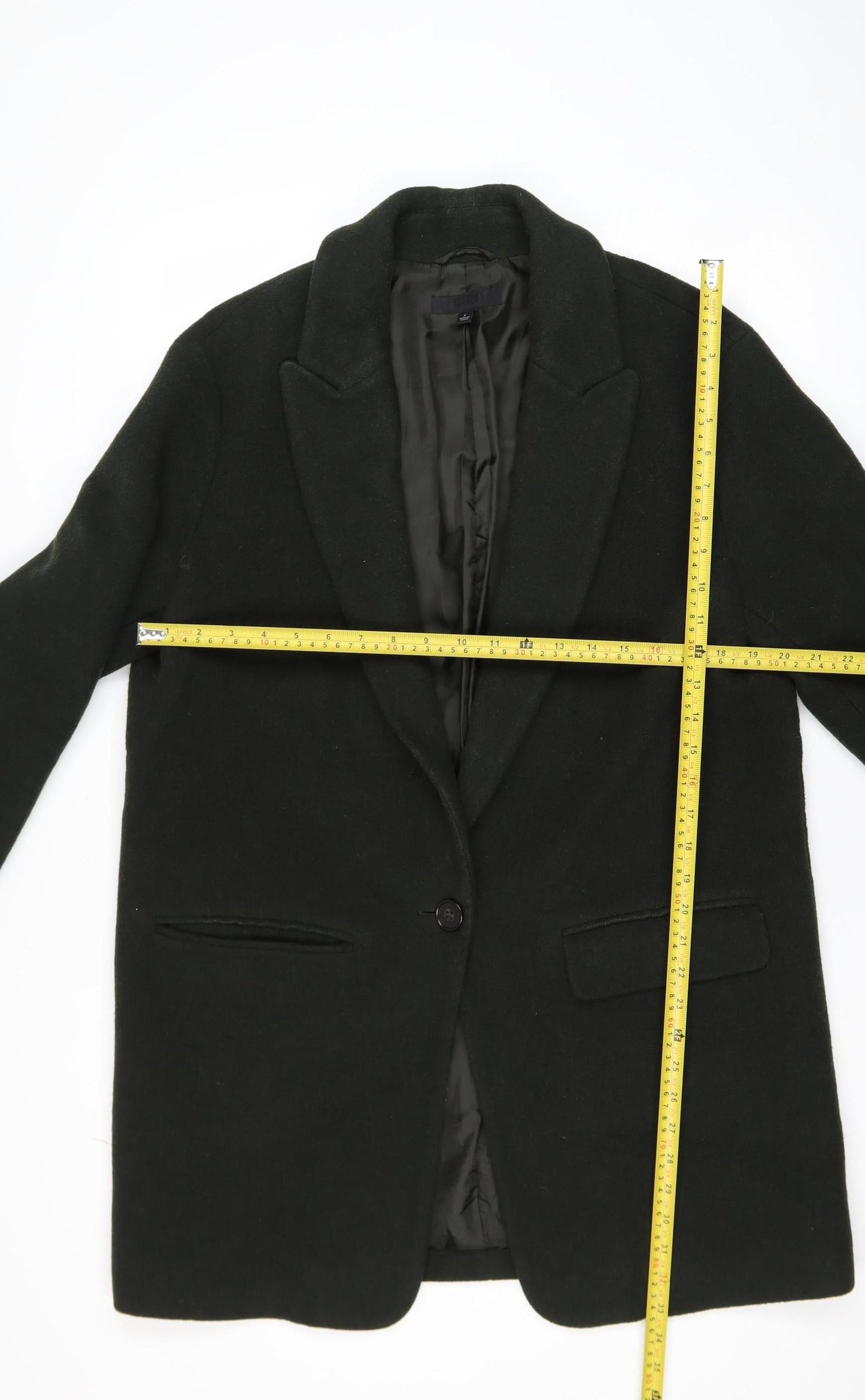 Uniqlo Women’s Black Wool Blend Mid-Length Overcoat L
