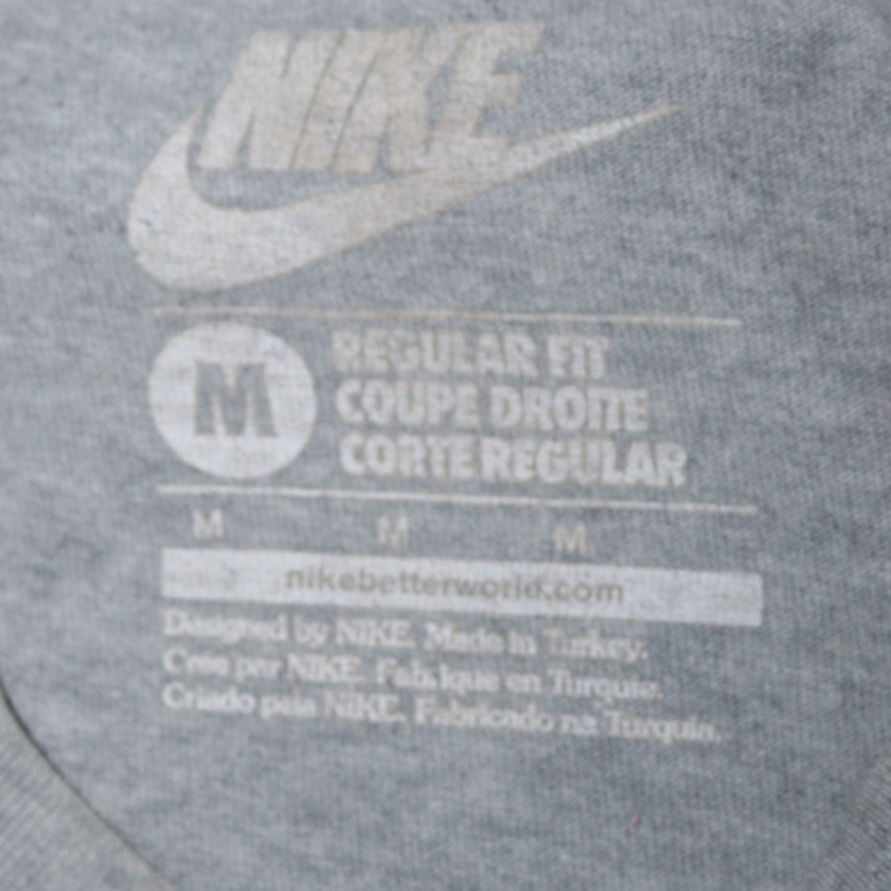 Nike Men’s Grey Regular Fit Crew Neck T-Shirt M