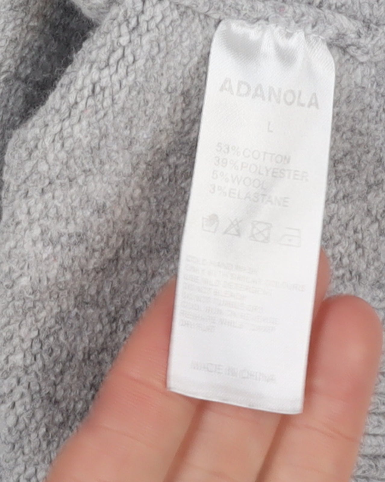 Adanola Women's Grey V-Neck Relaxed Fit Knit Jumper Size L