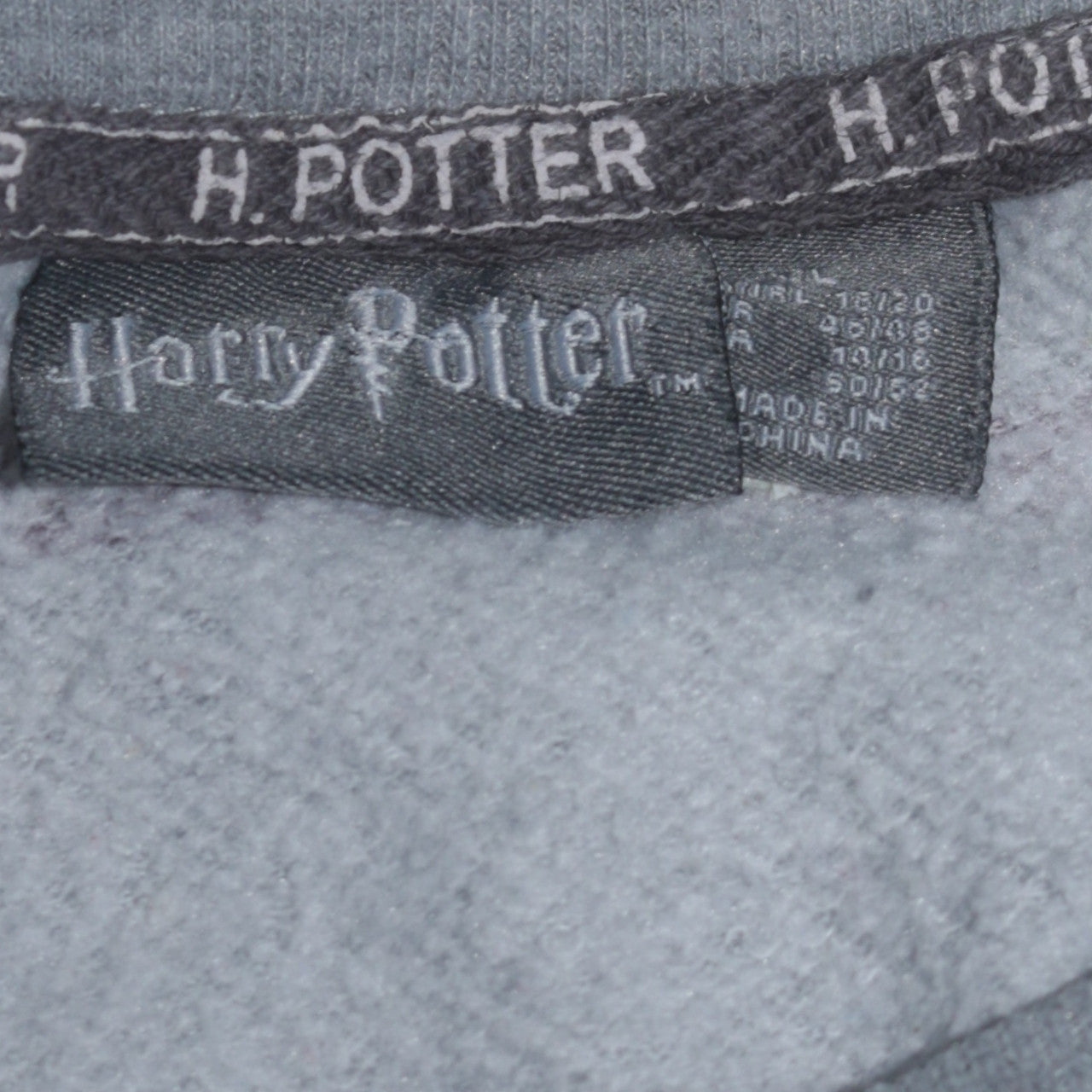 Harry Potter Women’s Grey Striped Gryffindor Pullover Sweatshirt XL