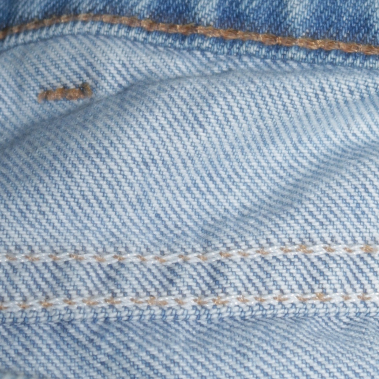 Levi's Men's Blue 34x32 Regular Fit Light Wash Straight Jeans