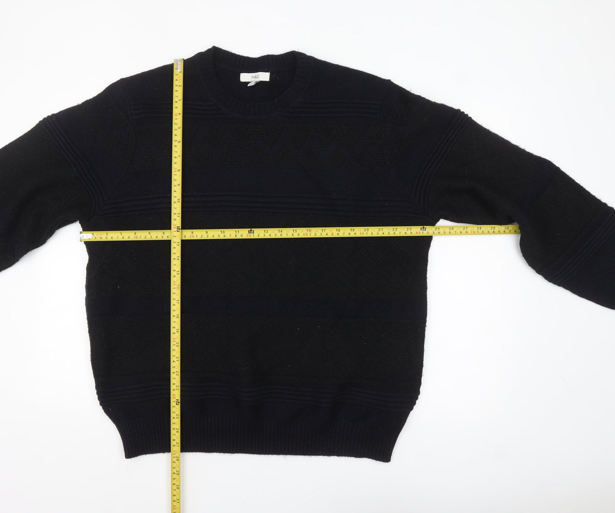 Close-up detail of Marks and Spencer men’s black 2xl crew neck knit jumper