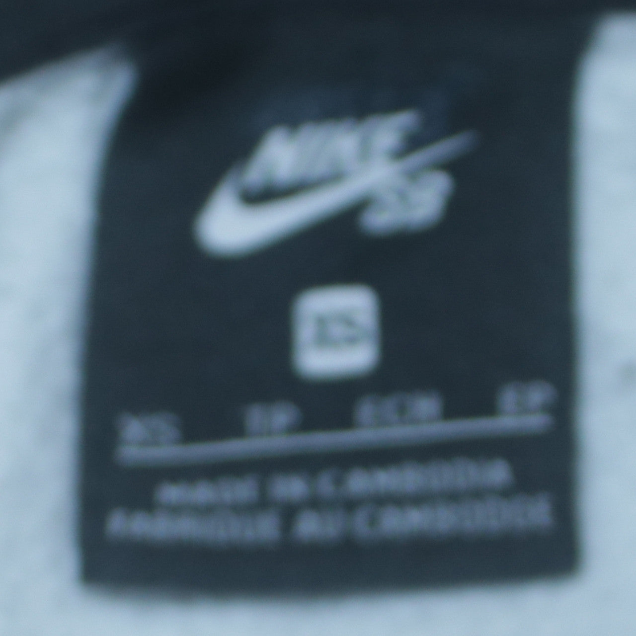 Nike SB Men's White Pullover Hoodie XS Regular Fit Skate Sweatshirt