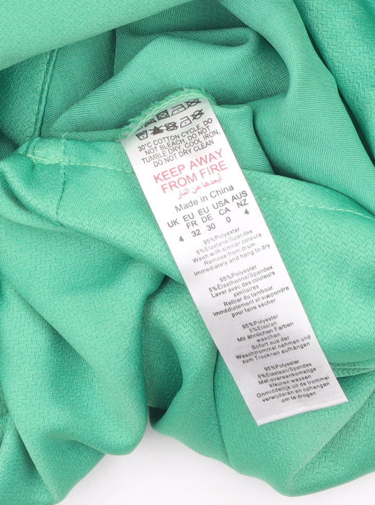PrettyLittleThing Women’s Green Cropped Long Sleeve V-Neck Blouse UK 4