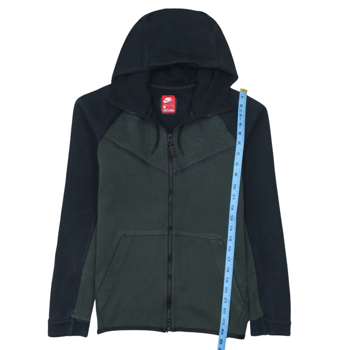 Close-up detail of Nike Men's Green Full Zip Hoodie, size S, Regular Fit