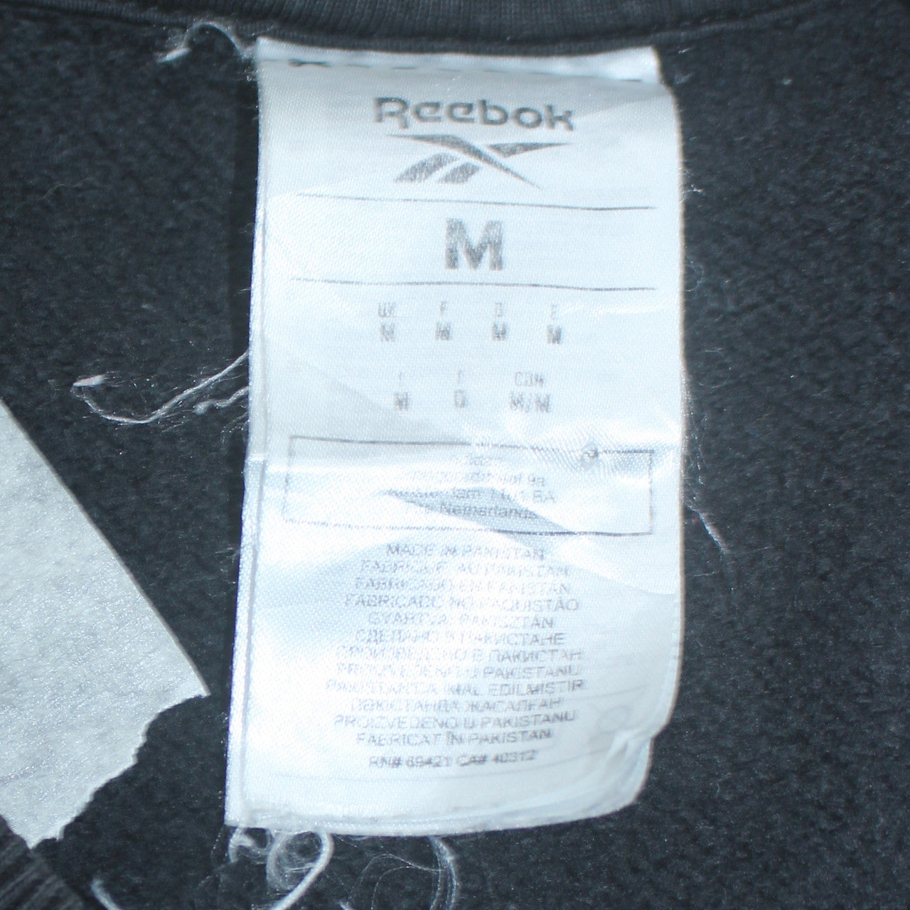 Reebok Men Black M Pullover Sweatshirt Crew Neck Logo Fleece