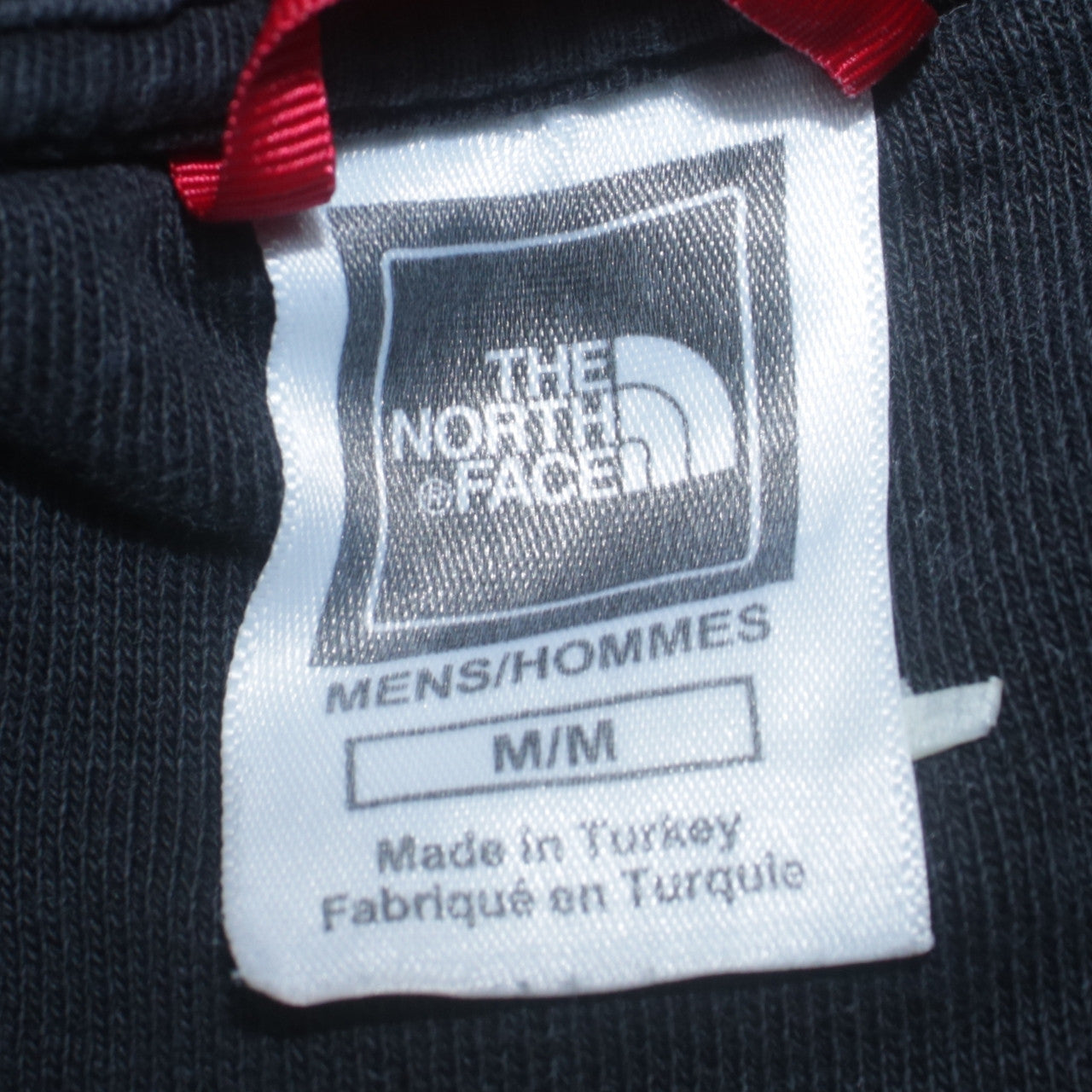 The North Face Men’s Black Pullover Sweatshirt M Regular Fit Logo