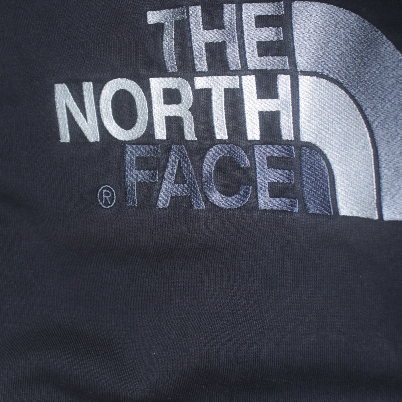The North Face Men's Black Embroidered Logo Crew Neck Sweatshirt M