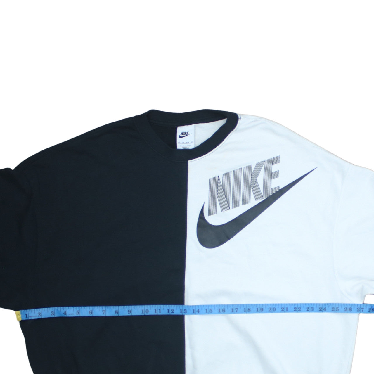 Nike Womens Black & White Pullover Sweatshirt XS Graphic Logo Crew Neck