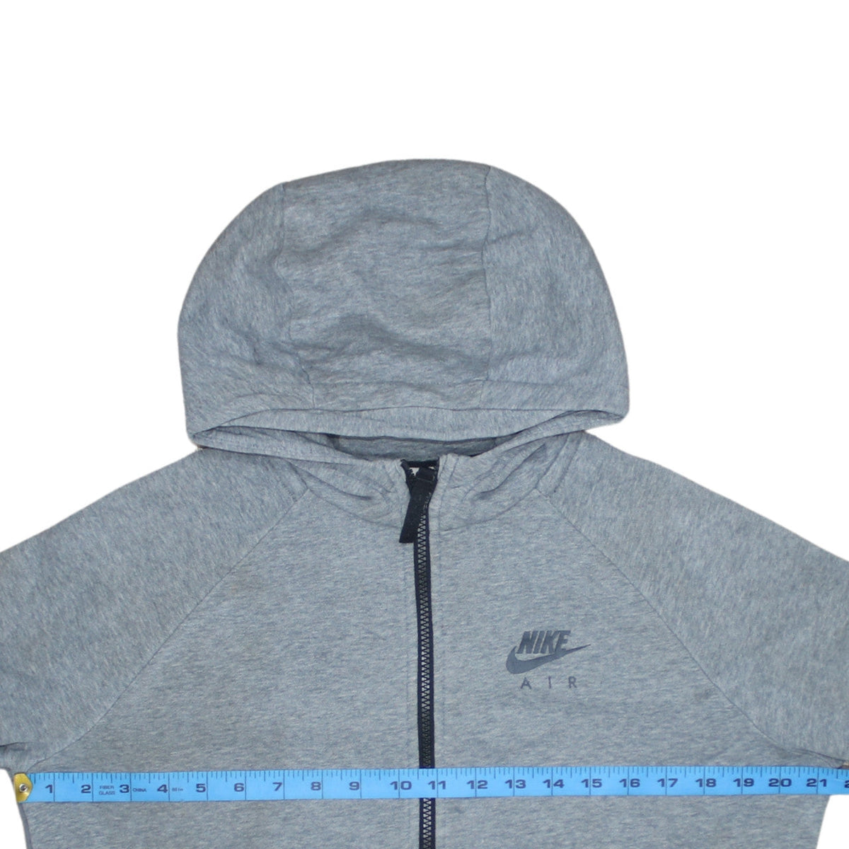Brand and care label for Nike boys’ grey full zip hoodie xl 13-15 years sports casual