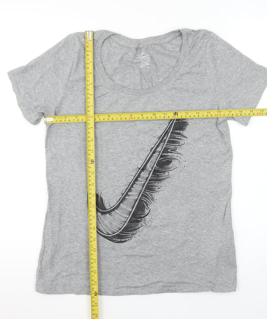 Nike Womens Grey Athletic Fit T-Shirt Medium Short Sleeve Cotton