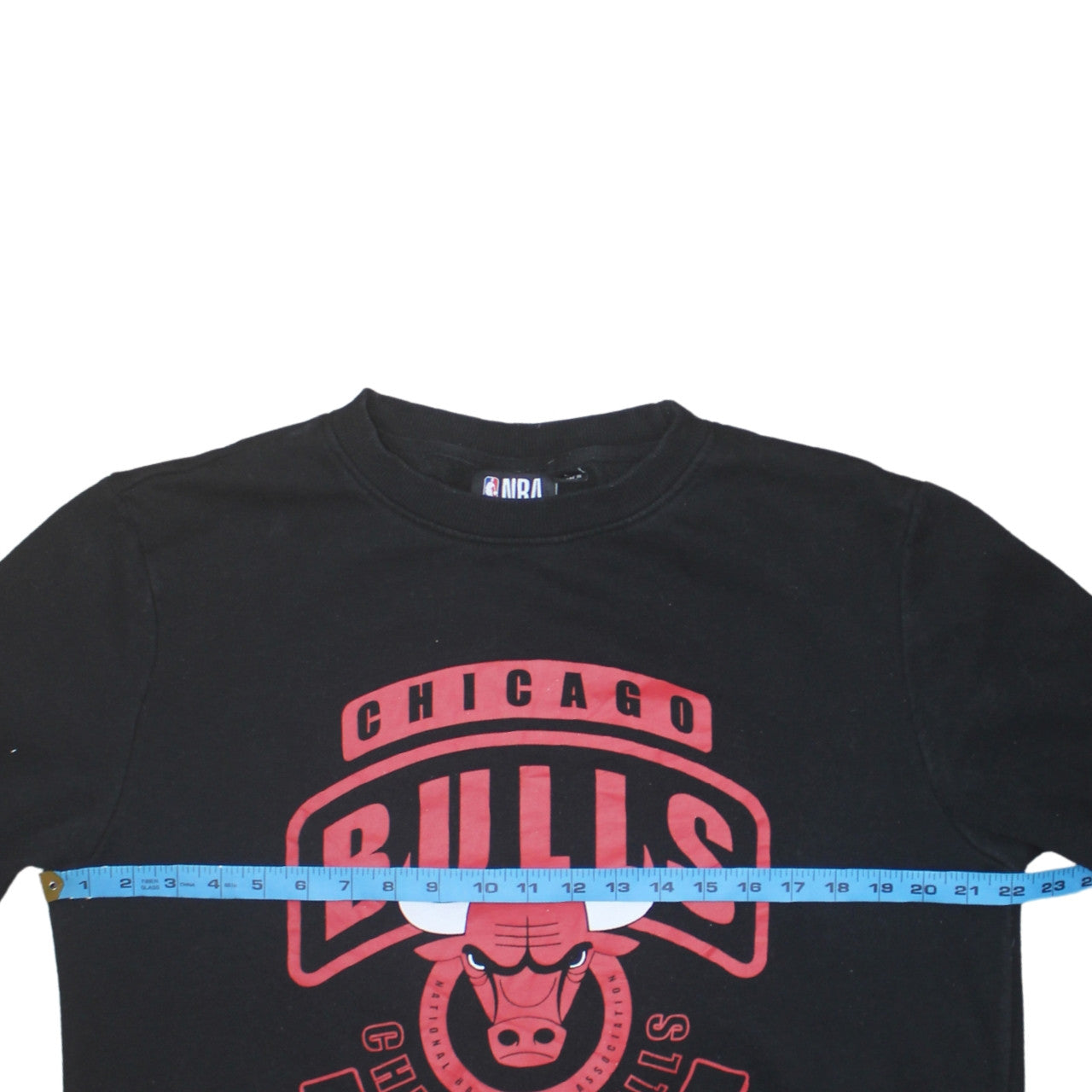 NBA Mens Black Chicago Bulls Pullover Sweatshirt Size L