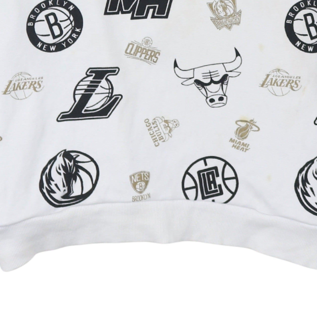 Bershka Men’s White NBA Pullover Hoodie Size S Graphic Print